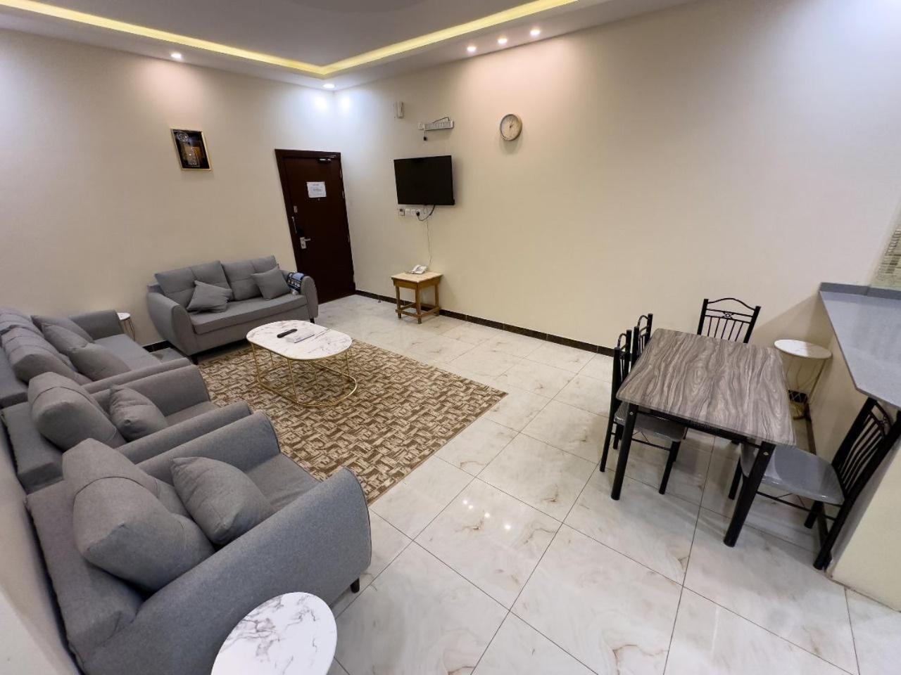 Tamyoz Aparthotel 哈伊勒 外观 照片